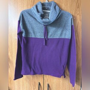 Juniors mock neck SO sweatshirt size XS